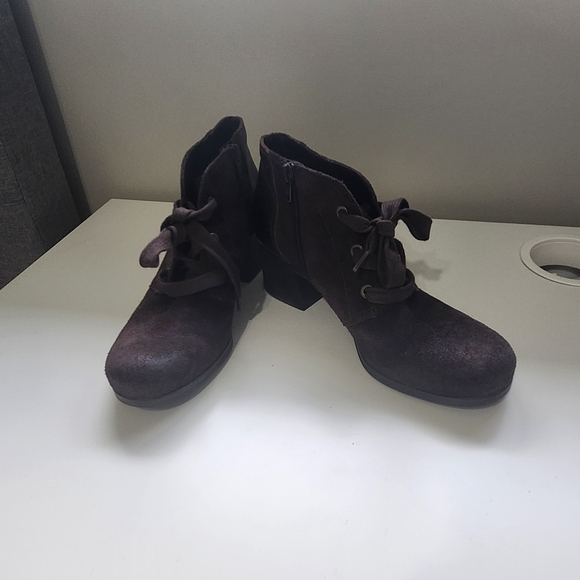 Naturalizer Brown Suede Ankle Booties Sz 6.5 Hotter N5 Comfort Suede Leather - Picture 4 of 12